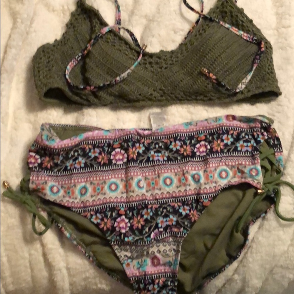 Crochet bikini green